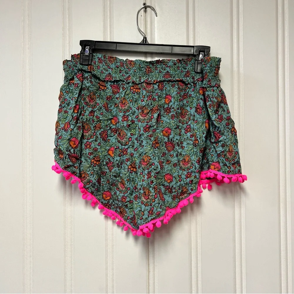 Natural Life Boho Floral Shorts XL Pom Pom Trim Festival Rayon NWT - Picture 2 of 3